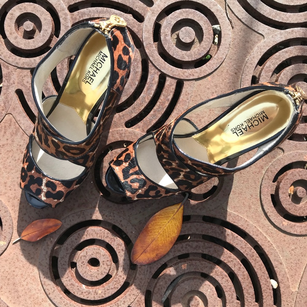 Michael Kors Leopard Platform Pumps Size 10M
